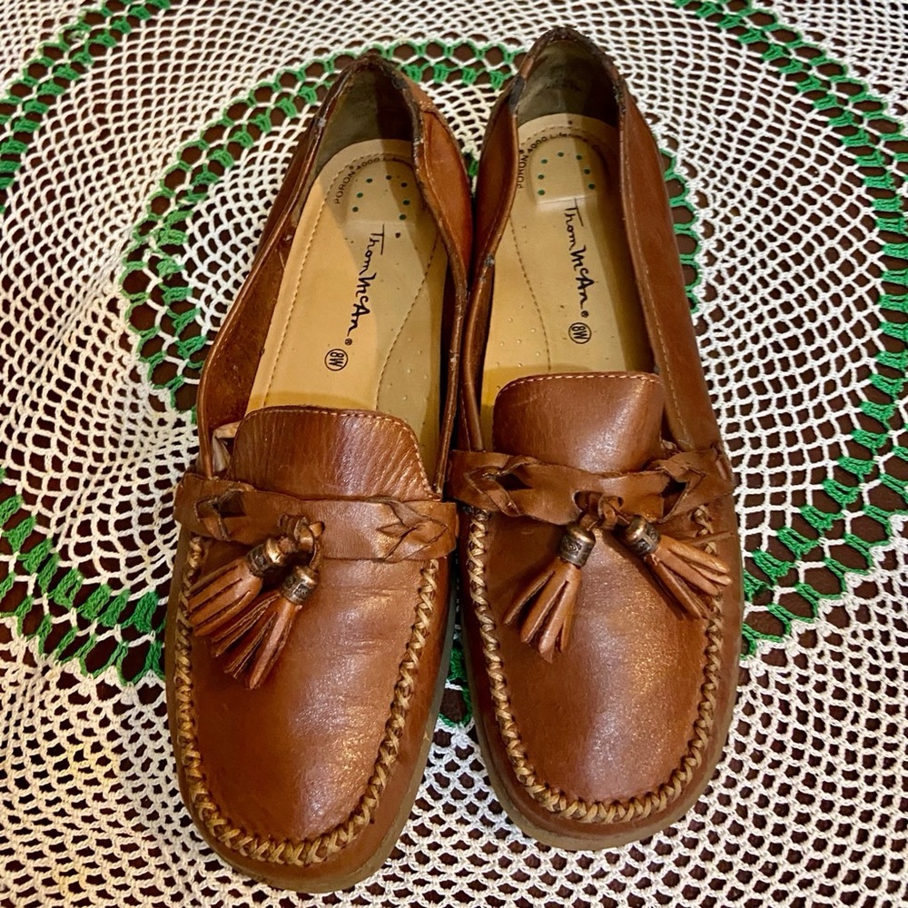 Thom McAn Brown Leather Flat Shoes - Loafers Size 8W